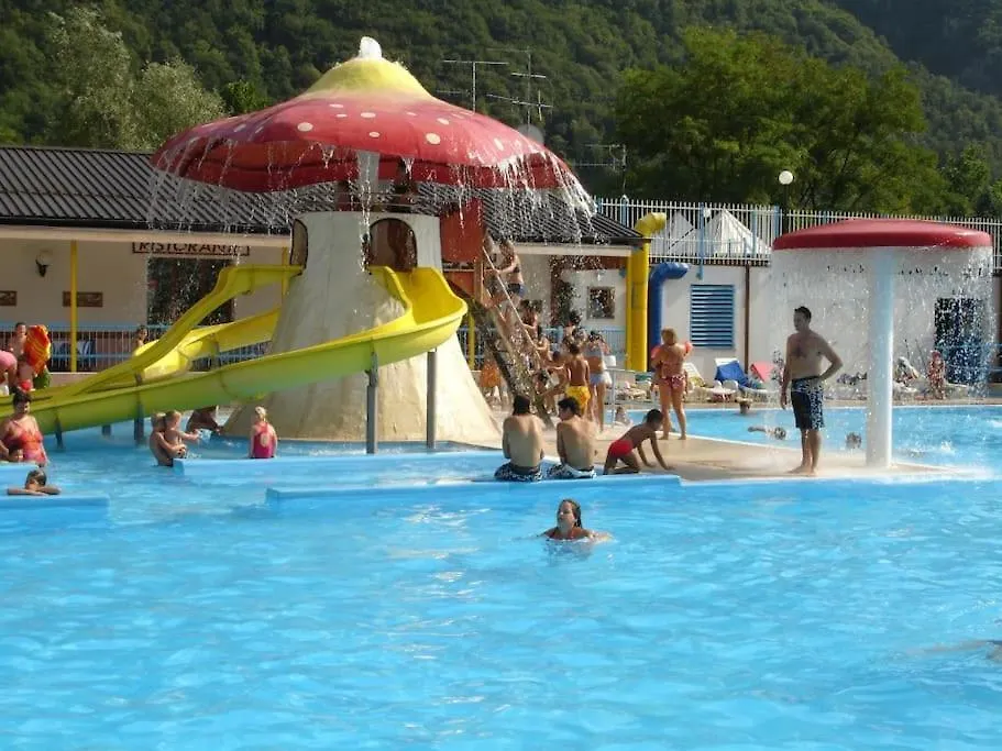 Campsite Bella Vita 43 - Porlezza Hotel