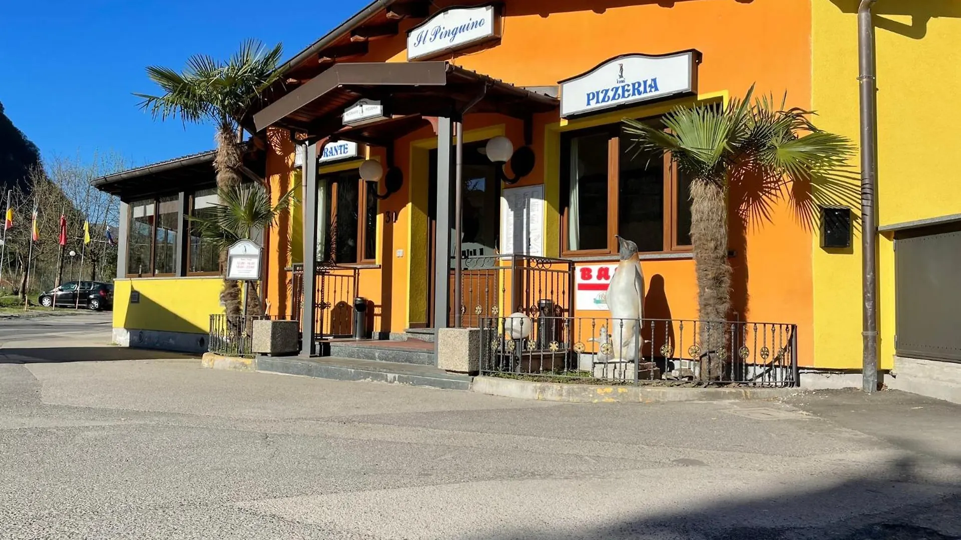 Bella Vita 43 - Porlezza Hotel 0*,  Italy